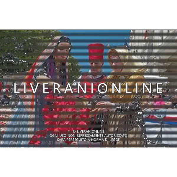 1-5-2025. Cagliari, 369° festa Sant\'Efisio Martire. La festa, si svolge ogni anno il 1 Maggio ininterrottamente dal 1657, anno in cui il Santo fece cessare l\'epidemia della peste arrivata in Sardegna. I fedeli e i gruppi folk sardi, ripercorrono i luoghi del martirio. Foto Salvatore Moi/Agenzia Aldo Liverani s.as.- AGENZIA ALDO LIVERANI SAS