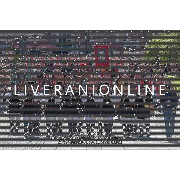 1-5-2025. Cagliari, 369° festa Sant\'Efisio Martire. La festa, si svolge ogni anno il 1 Maggio ininterrottamente dal 1657, anno in cui il Santo fece cessare l\'epidemia della peste arrivata in Sardegna. I fedeli e i gruppi folk sardi, ripercorrono i luoghi del martirio. Foto Salvatore Moi/Agenzia Aldo Liverani s.as.- AGENZIA ALDO LIVERANI SAS
