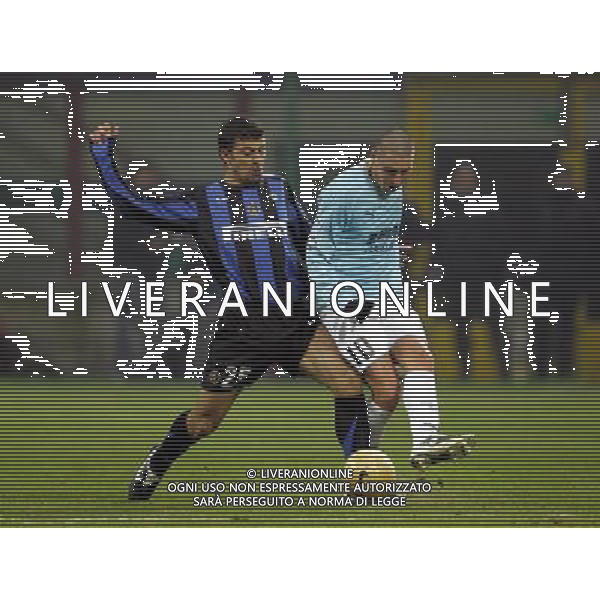 Milano 02/02/2006 coppa italia TIM 2005/06 inter-lazio 1:0 nella foto samuel e bonanni ph marco luzzani/ag aldo liverani s.a.s.