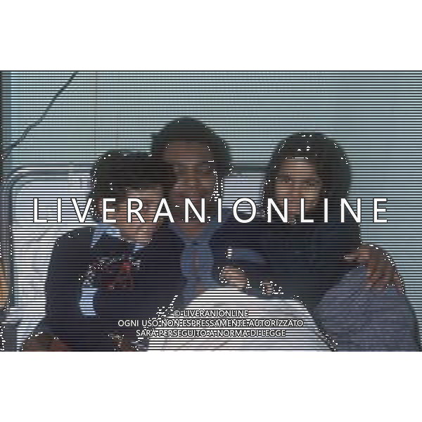 DIAP-RETROSPETTIVA WESS JOHNSON PSEUDONIMO WESLEY JOHNSON CANTANTE NELLA FOTO WESS JOHNSON IN OSPEDALE A ROMA CON LA FAMIGLIA FOTO EDGARDO DELLA SCORCIOSA-AG ALDO LIVERANI SAS