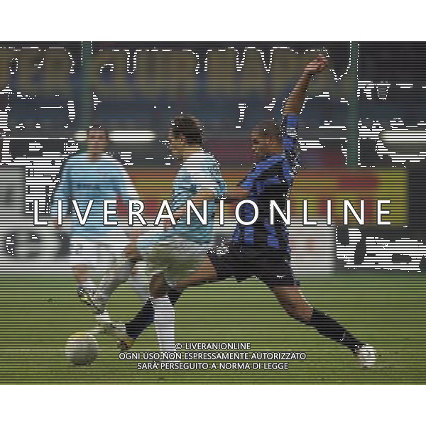 Milano 02/02/2006 coppa italia TIM 2005/06 inter-lazio 1:0 nella foto adriano e siviglia ph marco luzzani/ag aldo liverani s.a.s.