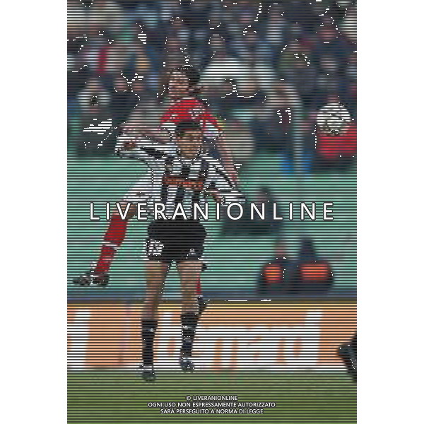 DIG- UDINESE - PERUGIA CAMPIONATO CALCIO SERIE A 12 GENNAIO 2003 - RISULTATO 0-0 NELLA FOTO GIOVANNI TEDESCO E GIAMPIERO PINZI AGENZIA ALDO LIVERANI SAS