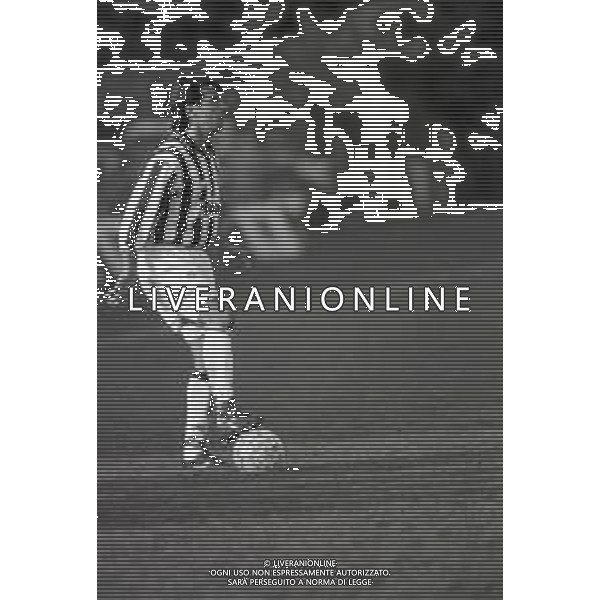 NEG-RETROSPETTIVA STEFANO BORGONOVO CALCIATORE NELLA FOTO STEFANO BORGONOVO CON LA MAGLIA DELL\'UDINESE CALCIO AG ALDO LIVERANI SAS
