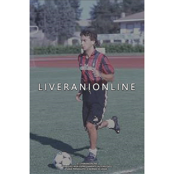 DIAP-RETROSPETTIVA STEFANO BORGONOVO CALCIATORE NELLA FOTO STEFANO BORGONOVO CON LA MAGLIA DEL MILAN CALCIO AG ALDO LIVERANI SAS 
