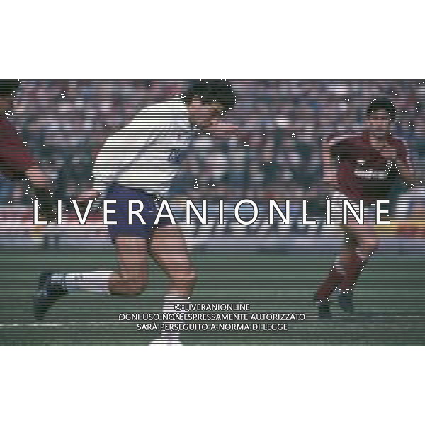 DIAP-RETROSPETTIVA STEFANO BORGONOVO CALCIATORE NELLA FOTO STEFANO BORGONOVO CON LA MAGLIA DELLA FIORENTINA CALCIO AG ALDO LIVERANI SAS 