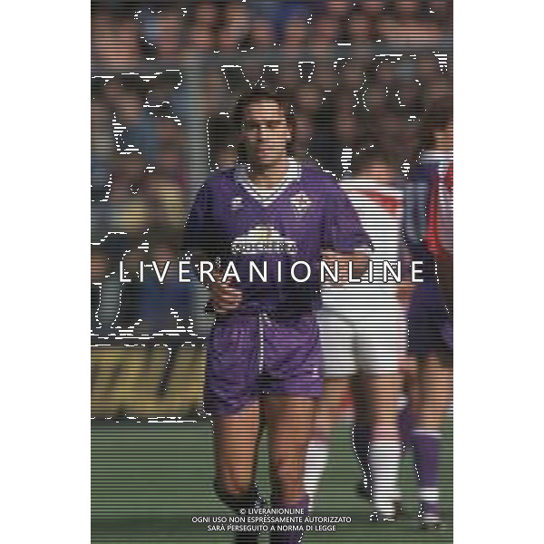 DIAP-RETROSPETTIVA STEFANO BORGONOVO CALCIATORE NELLA FOTO STEFANO BORGONOVO CON LA MAGLIA DELLA FIORENTINA CALCIO AG ALDO LIVERANI SAS 