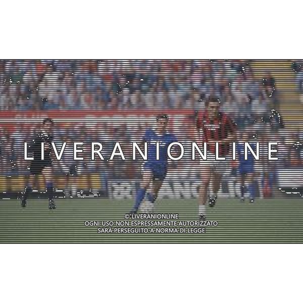DIAP-RETROSPETTIVA STEFANO BORGONOVO CALCIATORE NELLA FOTO STEFANO BORGONOVO CON LA MAGLIA DEL COMO CALCIO AG ALDO LIVERANI SAS
