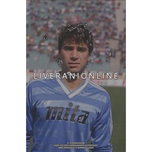 DIAP-RETROSPETTIVA STEFANO BORGONOVO CALCIATORE NELLA FOTO STEFANO BORGONOVO CON LA MAGLIA DEL COMO CALCIO AG ALDO LIVERANI SAS