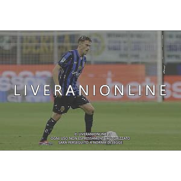 Kristjan Asllani of Inter FC play the ball during Inter FC vs Hellas Verona FC, 35° Serie A Enilive 2024-25 game at Giuseppe Meazza - San Siro stadium in Milano (MI), Italy, on April 06, 2025. (Photo by Davide Casentini)- AGENZIA ALDO LIVERANI SAS