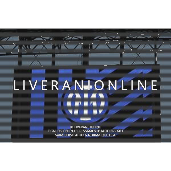 Inter logo before match Inter FC vs Hellas Verona FC, 35° Serie A Enilive 2024-25 game at Giuseppe Meazza - San Siro stadium in Milano (MI), Italy, on April 06, 2025. (Photo by Davide Casentini)- AGENZIA ALDO LIVERANI SAS
