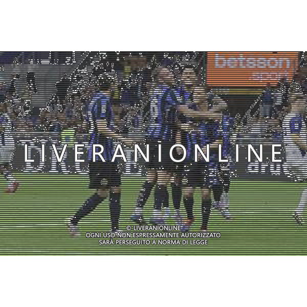 Kristjan Asllani of Inter FC celebrates after scoring during Inter FC vs Hellas Verona FC, 35° Serie A Enilive 2024-25 game at Giuseppe Meazza - San Siro stadium in Milano (MI), Italy, on April 06, 2025. (Photo by Davide Casentini)- AGENZIA ALDO LIVERANI SAS