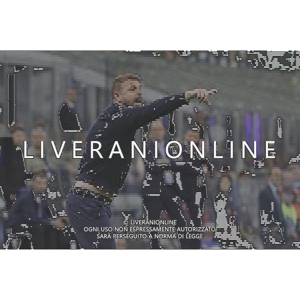Paolo Zanetti Head Coach of Hellas Verona FC gestures during Inter FC vs Hellas Verona FC, 35° Serie A Enilive 2024-25 game at Giuseppe Meazza - San Siro stadium in Milano (MI), Italy, on April 06, 2025. (Photo by Davide Casentini)- AGENZIA ALDO LIVERANI SAS