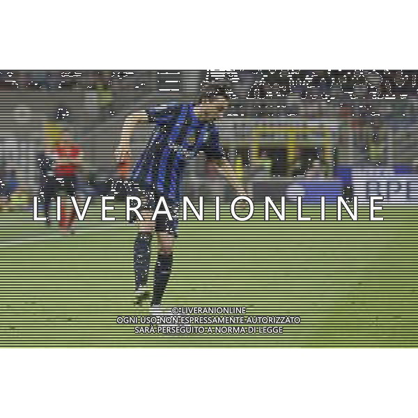 Matteo Darmian of Inter FC play the ball during Inter FC vs Hellas Verona FC, 35° Serie A Enilive 2024-25 game at Giuseppe Meazza - San Siro stadium in Milano (MI), Italy, on April 06, 2025. (Photo by Davide Casentini)- AGENZIA ALDO LIVERANI SAS