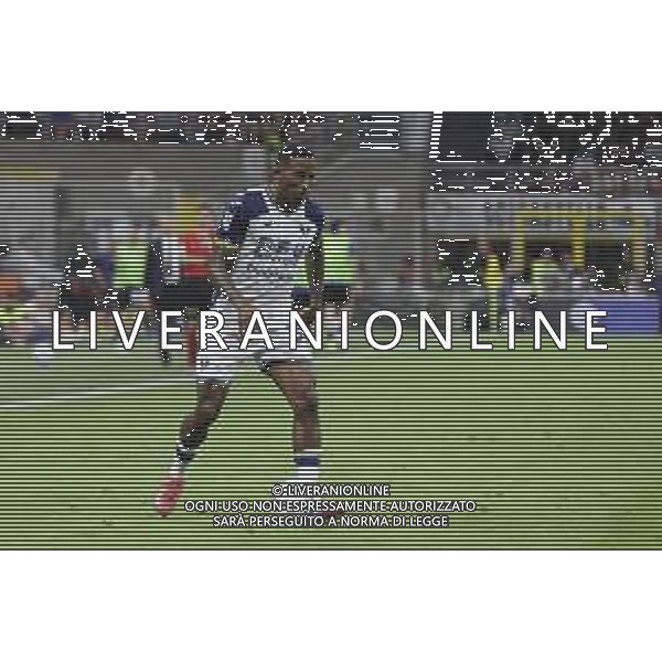Jackson Tchatchoua of Hellas Verona FC play the ball during Inter FC vs Hellas Verona FC, 35° Serie A Enilive 2024-25 game at Giuseppe Meazza - San Siro stadium in Milano (MI), Italy, on April 06, 2025. (Photo by Davide Casentini)