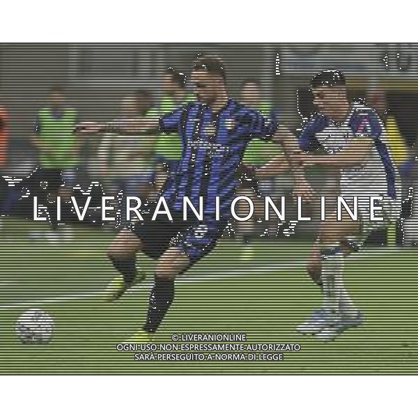 Marko Arnautovic of Inter FC battle for the ball with Flavius Daniliuc of Hellas Verona during Inter FC vs Hellas Verona FC, 35° Serie A Enilive 2024-25 game at Giuseppe Meazza - San Siro stadium in Milano (MI), Italy, on April 06, 2025. (Photo by Davide Casentini)- AGENZIA ALDO LIVERANI SAS