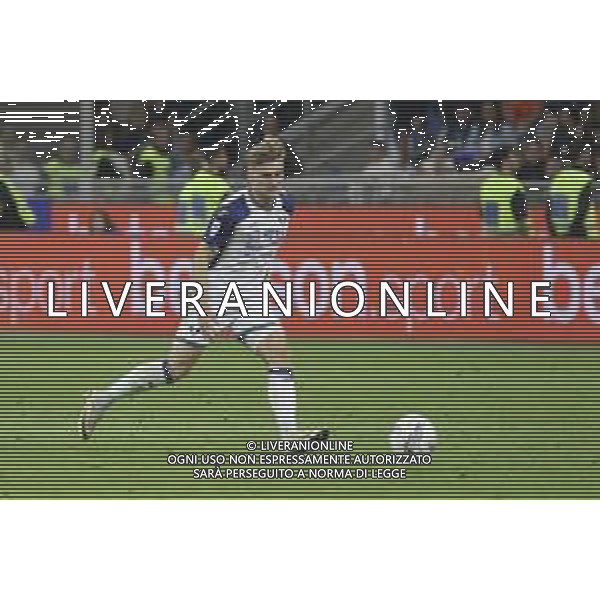 Martin Frese of Hellas Verona FC play the ball during Inter FC vs Hellas Verona FC, 35° Serie A Enilive 2024-25 game at Giuseppe Meazza - San Siro stadium in Milano (MI), Italy, on April 06, 2025. (Photo by Davide Casentini)- AGENZIA ALDO LIVERANI SAS