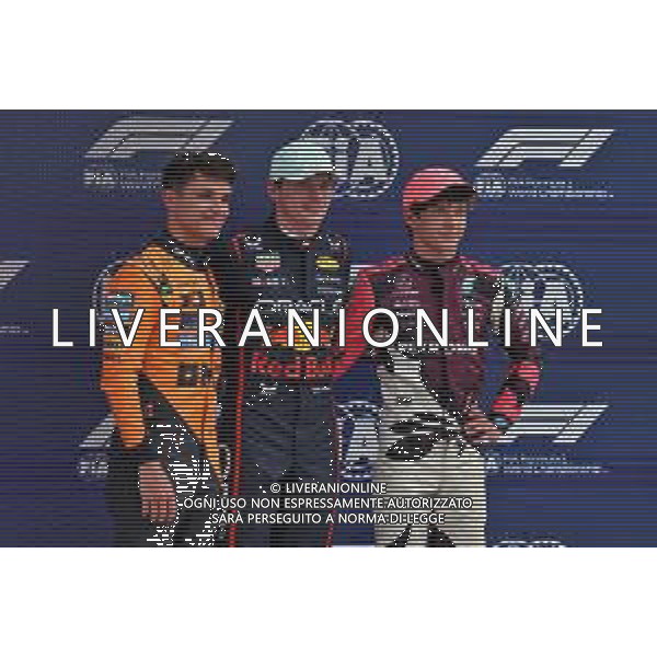 Qualifying top three in parc ferme (L to R): Lando Norris (GBR) McLaren, second; Max Verstappen (NLD) Red Bull Racing, pole position; Andrea Kimi Antonelli (ITA) Mercedes AMG F1, third. 03.05.2025. Formula 1 World Championship, Rd 6, Miami Grand Prix, Miami, Florida, USA, Sprint and Qualifying Day. - www.xpbimages.com, EMail: requests@xpbimages.com © Copyright: Moy / XPB Images ONLY ITALY-AG ALDO LIVERANI SAS