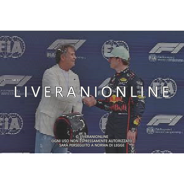 Max Verstappen (NLD) Red Bull Racing (Right) receives the Pirelli Pole Position Award from Brunello Cucinelli (ITA) Luxury Creative Director. 03.05.2025. Formula 1 World Championship, Rd 6, Miami Grand Prix, Miami, Florida, USA, Sprint and Qualifying Day. - www.xpbimages.com, EMail: requests@xpbimages.com © Copyright: Moy / XPB Images ONLY ITALY-AG ALDO LIVERANI SAS