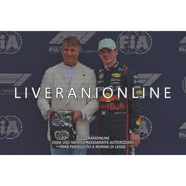 Max Verstappen (NLD) Red Bull Racing (Right) receives the Pirelli Pole Position Award from Brunello Cucinelli (ITA) Luxury Creative Director. 03.05.2025. Formula 1 World Championship, Rd 6, Miami Grand Prix, Miami, Florida, USA, Sprint and Qualifying Day. - www.xpbimages.com, EMail: requests@xpbimages.com © Copyright: Batchelor / XPB Images ONLY ITALY-AG ALDO LIVERANI SAS