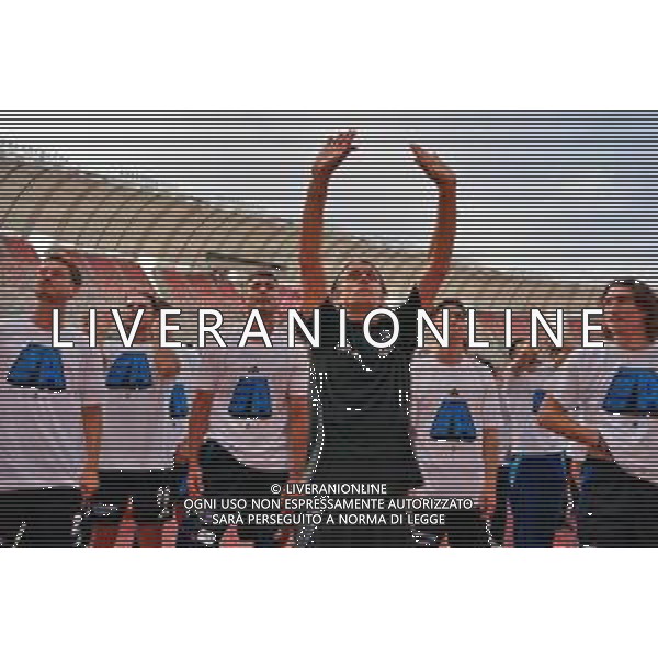 TVEM May 04, 2025 Bari, Italy - SSC Bari vs Pisa Sporting Club - Italian soccer serie B 2024/25 - San Nicola Stadium. In the pic: coach Filippo Inzaghi of Pisa and Pisa players celebrate promotion to Serie A -Esultanza e Festeggiamenti del Pisa a fine gara per la Promozione in Serie A ©TVEM Emmanuele Mastrodonato - AGENZIA ALDO LIVERANI SAS