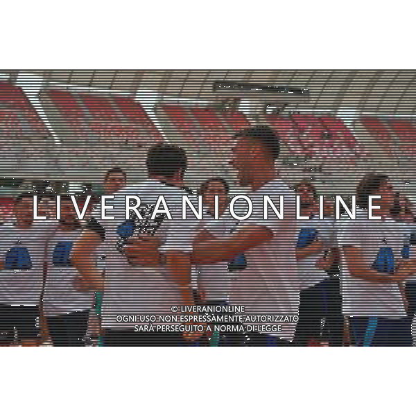 TVEM May 04, 2025 Bari, Italy - SSC Bari vs Pisa Sporting Club - Italian soccer serie B 2024/25 - San Nicola Stadium. In the pic: Pisa players celebrate promotion to Serie A -Esultanza e Festeggiamenti del Pisa a fine gara per la Promozione in Serie A ©TVEM Emmanuele Mastrodonato - AGENZIA ALDO LIVERANI SAS