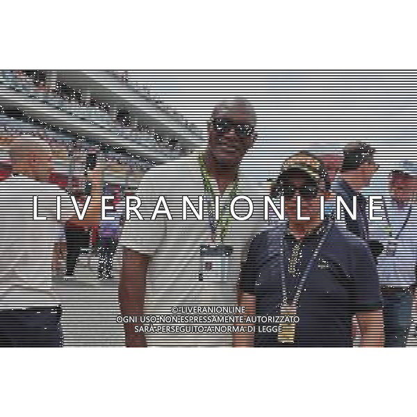Evander Holyfield (USA) Former Boxer on the grid (Left). 04.05.2025. Formula 1 World Championship, Rd 6, Miami Grand Prix, Miami, Florida, USA, Race Day. - www.xpbimages.com, EMail: requests@xpbimages.com © Copyright: Moy / XPB Images ONLY ITALY-AG ALDO LIVERANI SAS