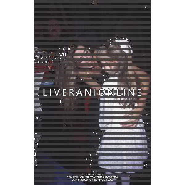 DIAP-RETROSPETTIVA ROMINA POWER CANTANTE NELLA FOTO ROMINA POWER CON LA FIGLIA CRISTEL A ROMA NELL\'ANNO 1991 FOTO EDGARDO DELLA SCORCIOSA-AG ALDO LIVERANI SAS