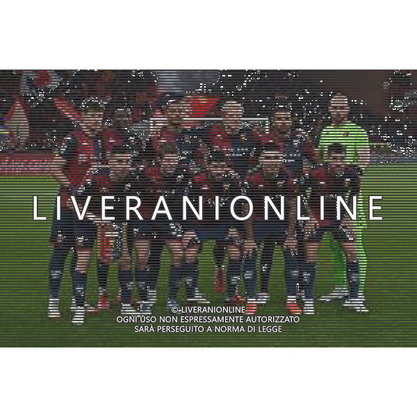 Genoa vs Milan nella foto formazione Genoa, in piedi da SX Andrea Pinamonti, Brook Norton-Cuffy, Koni De Winter, Morten Thorsby, Junior Messias e Nicola Leali; in basso da SX Patrizio Masini, Morten Frendrup, Aaron Martin Caricol, Johan Felipe Vasquez e Stefano Sabelli (Genoa) Genova 05-05-2025 Stadio Luigi Ferraris - Marassi Campionato Serie A Enilive - 35a giornata foto Roberto Garavaglia/Agenzia Aldo Liverani sas - AGENZIA ALDO LIVERANI SAS