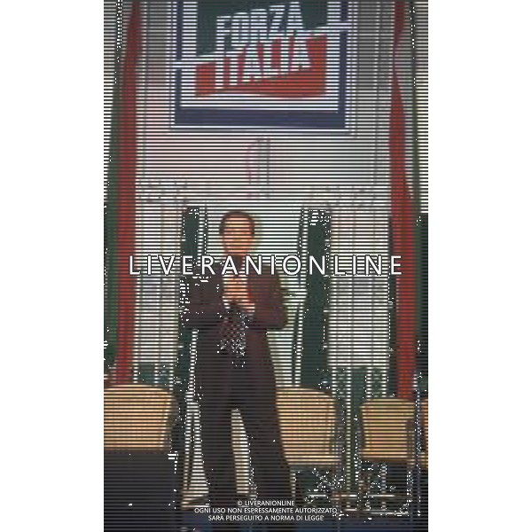 DIA- RETROSPETTIVA PAOLO BERLUSCONI IMPRENDITORE E DIRIGENTE SPORTIVO NELLA FOTO PAOLO BERLUSCONI AL CLUB FORZA ITALIA AGENZIA ALDO LIVERANI SAS