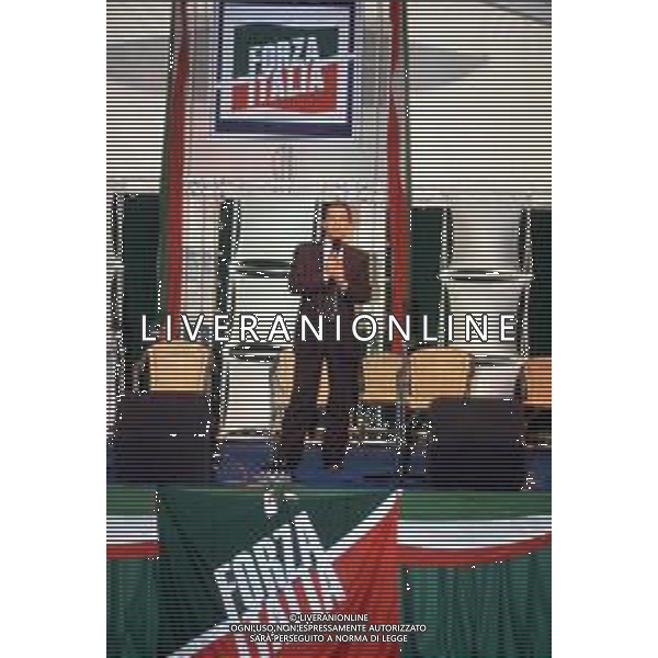 DIA- RETROSPETTIVA PAOLO BERLUSCONI IMPRENDITORE E DIRIGENTE SPORTIVO NELLA FOTO PAOLO BERLUSCONI AL CLUB FORZA ITALIA AGENZIA ALDO LIVERANI SAS