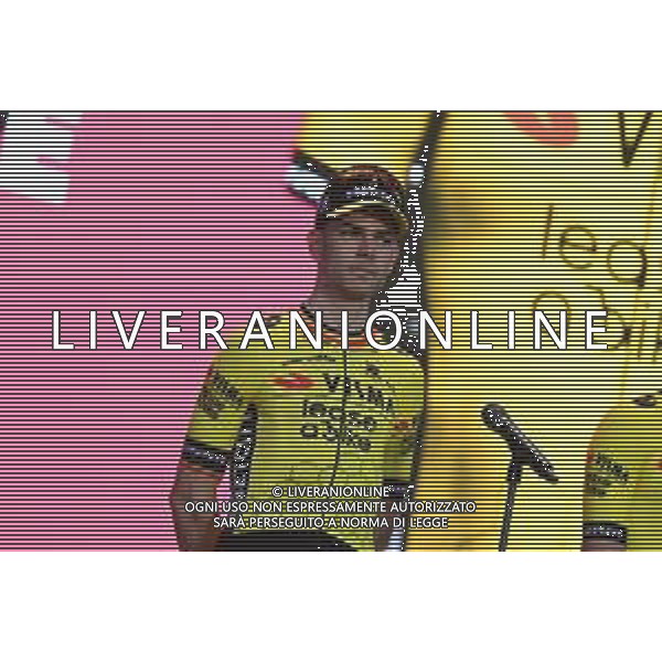07-05-2025 Presentazione Squadre Giro D\'italia 2025; 2025, Visma - Lease A Bike; Van Aert, Wout; Tirana; foto stefano sirotti-ag aldo liverani sas