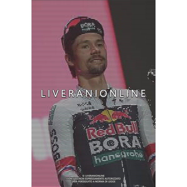 07-05-2025 Presentazione Squadre Giro D\'italia 2025; 2025, Red Bull - Bora Hansgrohe; Roglic, Primoz; Tirana; ©SIROTTI - AGENZIA ALDO LIVERANI SAS