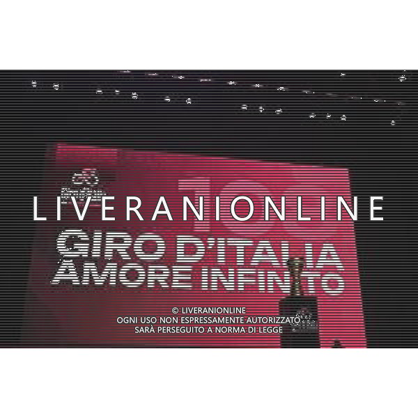 07-05-2025 Presentazione Squadre Giro D\'italia 2025; Tirana; ©SIROTTI - AGENZIA ALDO LIVERANI SAS