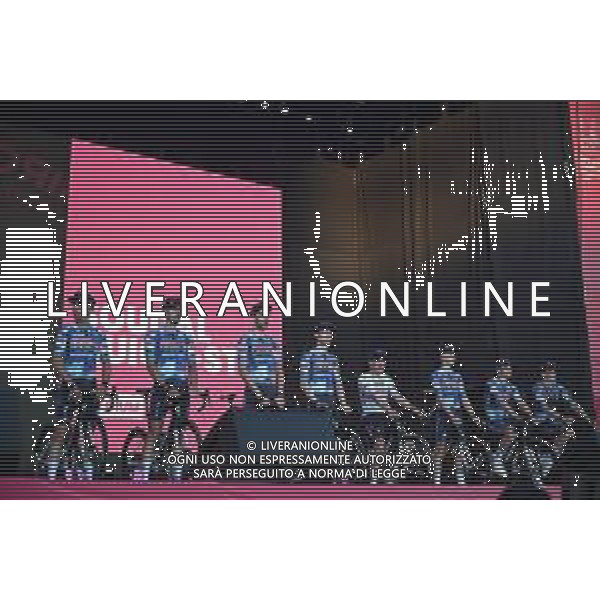 07-05-2025 Presentazione Squadre Giro D\'italia 2025; 2025, Soudal - Quick Step; Hayter, Ethan; Tirana; ©SIROTTI - AGENZIA ALDO LIVERANI SAS