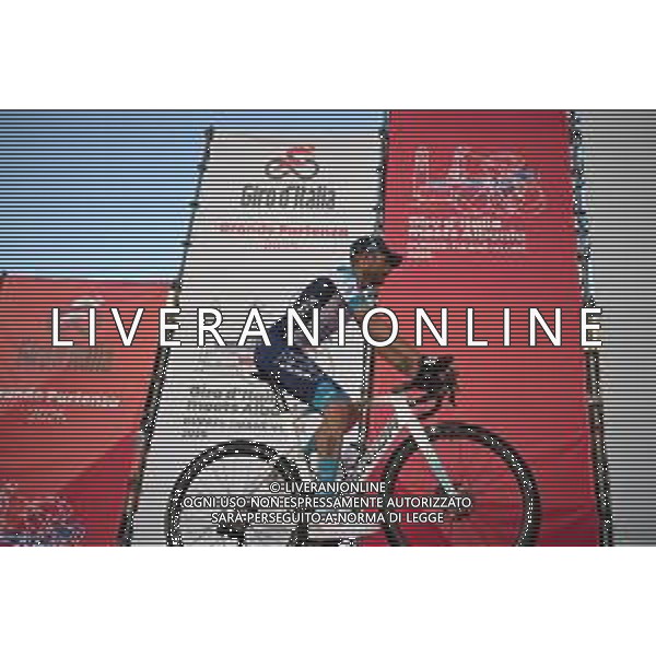 07-05-2025 Presentazione Squadre Giro D\'italia 2025; 2025, Bahrain - Victorious; Caruso, Damiano; Tirana; ©SIROTTI - AGENZIA ALDO LIVERANI SAS