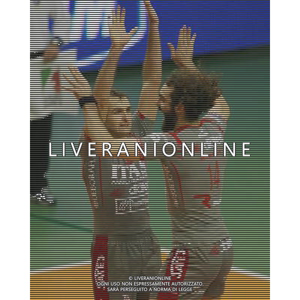 Lube banca marche macerata - itas diatec trentino Final eight Volley a Ferrara 26-01-2006 nella foto esultanza di meoni marco e Morsut Leonardo foto filippo venezia-ag.aldo liverani