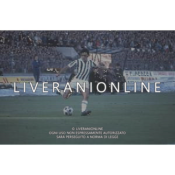 DIAP-RETROSPETTIVA ANTONELLO CUCCUREDDU CALCIATORE NELLA FOTO ANTONELLO CUCCUREDDU CON LA MAGLIA DELLA JUVENTUS CALCIO AG ALDO LIVERANI SAS