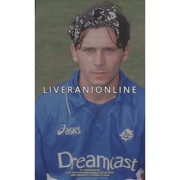 DIAP-RETROSPETTIVA GAETANO VASARI CALCIATORE NELLA FOTO GAETANO VASARI CON LA MAGLIA DELLA SAMPDORIA CALCIO AG ALDO LIVERANI SAS