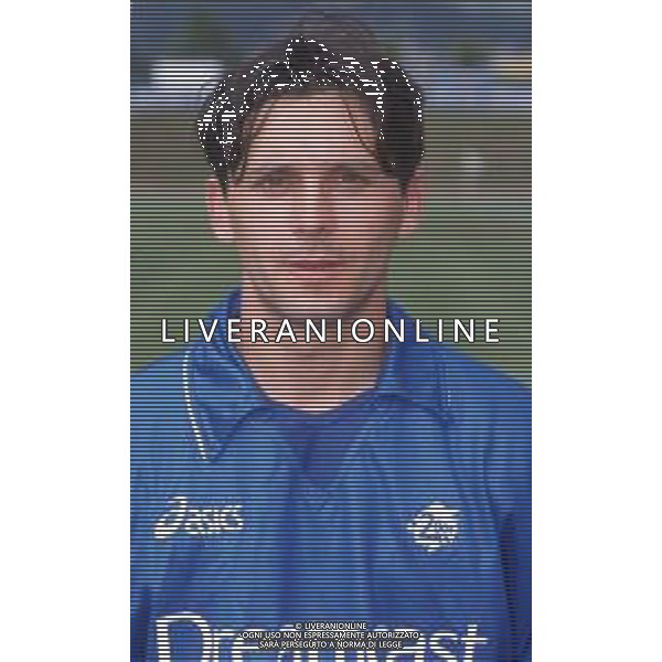 DIAP-RETROSPETTIVA GAETANO VASARI CALCIATORE NELLA FOTO GAETANO VASARI CON LA MAGLIA DELLA SAMPDORIA CALCIO AG ALDO LIVERANI SAS
