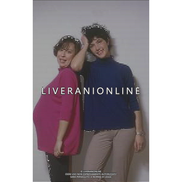 DIAP-RETROSPETTIVA AMELIA MONTI ATTRICE NELLA FOTO AMELIA MONTI CON PAOLA ZERBIN PARTECIPANTE DELLA TRASMISSIONE TELEVISIVA“ARRIVA LA CICOGNA“ NELL\'ANNO 1993 FOTO THEMA-AG ALDO LIVERANI SAS