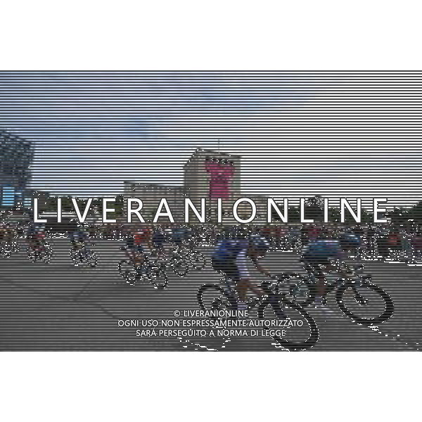 09-05-2025 Giro D\'italia; Tappa 01 Durres - Tirana; Tirana; ©SIROTTI - AGENZIA ALDO LIVERANI SAS