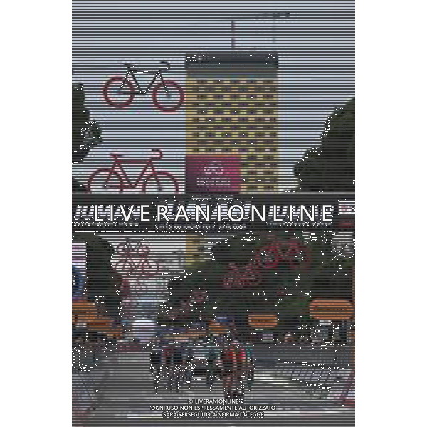 09-05-2025 Giro D\'italia; Tappa 01 Durres - Tirana; Tirana; ©SIROTTI - AGENZIA ALDO LIVERANI SAS