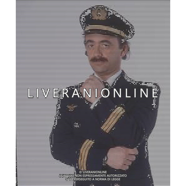 COL-RETROSPETTIVA MAURIZIO NICHETTI ATTORE NELLA FOTO MAURIZIO NICHETTI SUL SET DEL FILM “STEFANO QUANTESTORIE “NELL\'ANNO 1993 AG THEMA-AG ALDO LIVERANI SAS