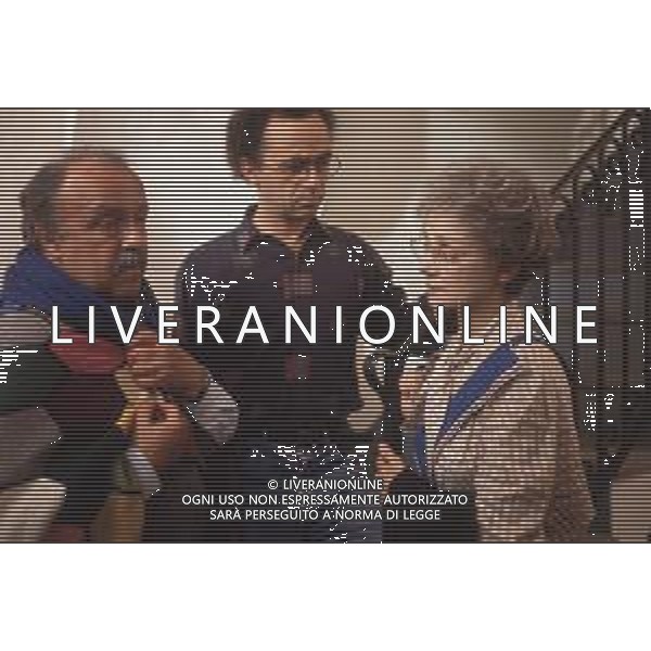 COL-RETROSPETTIVA MAURIZIO NICHETTI ATTORE NELLA FOTO RENATO SCARPA-MAURIZIO NICHETTI E MILENA VUKOTIC SUL SET DEL FILM “STEFANO QUANTESTORIE “NELL\'ANNO 1993 AG THEMA-AG ALDO LIVERANI SAS 