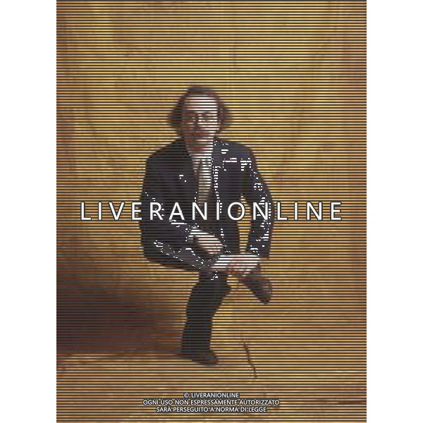COL-RETROSPETTIVA MAURIZIO NICHETTI ATTORE NELLA FOTO MAURIZIO NICHETTI NELL\'ANNO 1993 A MILANO AG THEMA-AG ALDO LIVERANI SAS 