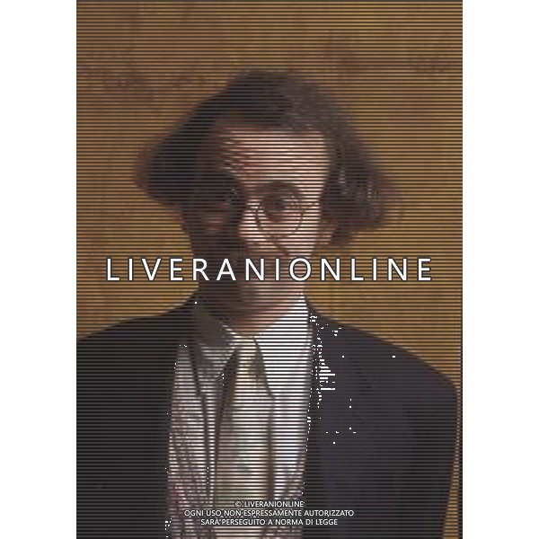 COL-RETROSPETTIVA MAURIZIO NICHETTI ATTORE NELLA FOTO MAURIZIO NICHETTI NELL\'ANNO 1993 A MILANO AG THEMA-AG ALDO LIVERANI SAS 