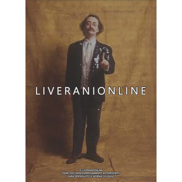 COL-RETROSPETTIVA MAURIZIO NICHETTI ATTORE NELLA FOTO MAURIZIO NICHETTI NELL\'ANNO 1993 A MILANO AG THEMA-AG ALDO LIVERANI SAS 