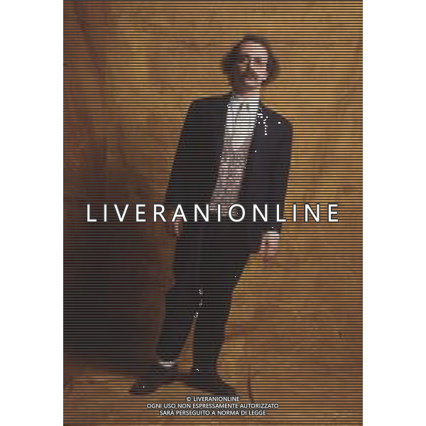 COL-RETROSPETTIVA MAURIZIO NICHETTI ATTORE NELLA FOTO MAURIZIO NICHETTI NELL\'ANNO 1993 A MILANO AG THEMA-AG ALDO LIVERANI SAS 