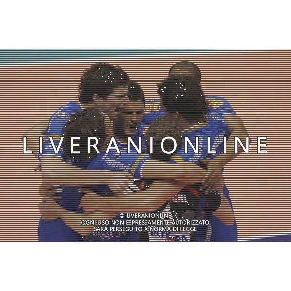 Bre banca Cuneo - Copra berni piacenza Finale Tim Cup A1 Volley a Forli\' 29/01/2006 nella foto esultanza cuneo foto rosa-ag. aldo liverani