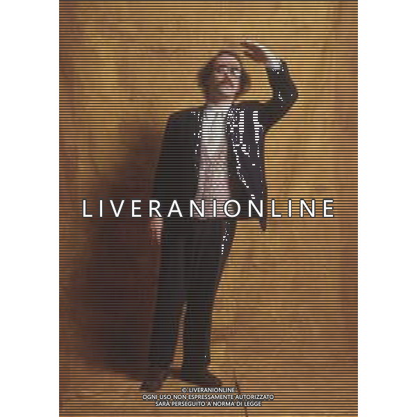 COL-RETROSPETTIVA MAURIZIO NICHETTI ATTORE NELLA FOTO MAURIZIO NICHETTI NELL\'ANNO 1993 A MILANO AG THEMA-AG ALDO LIVERANI SAS 